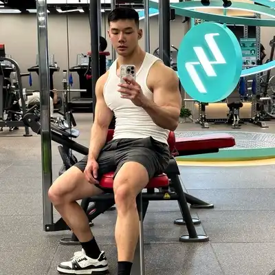 黄博